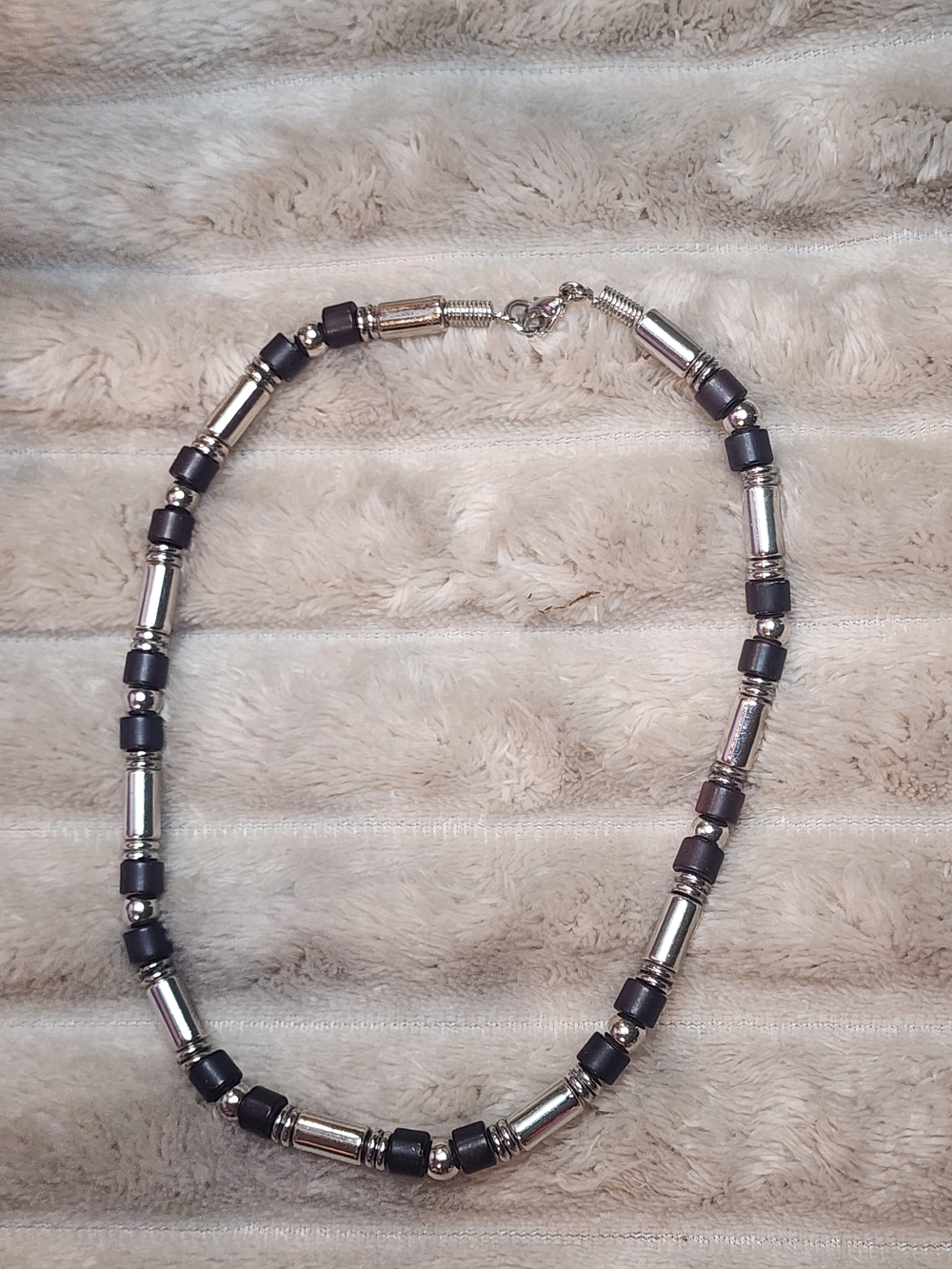 Silver and Black Beaded Women's Necklace - Unbranded